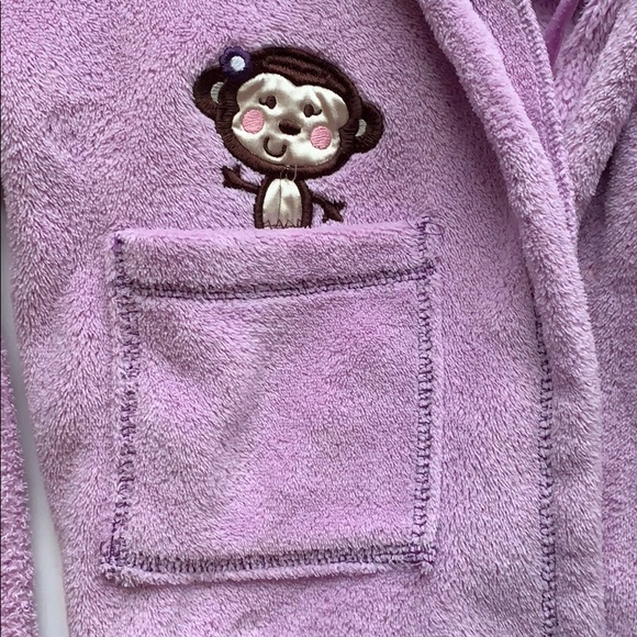 Monkey Robe - Picture 4 of 5